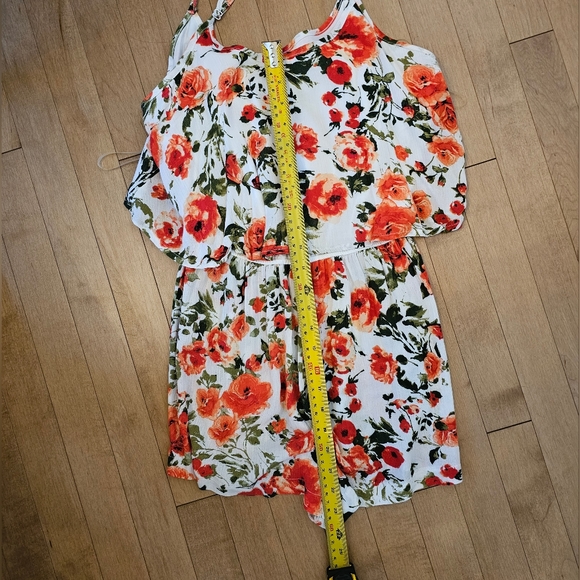 Floral Romper - Picture 6 of 7